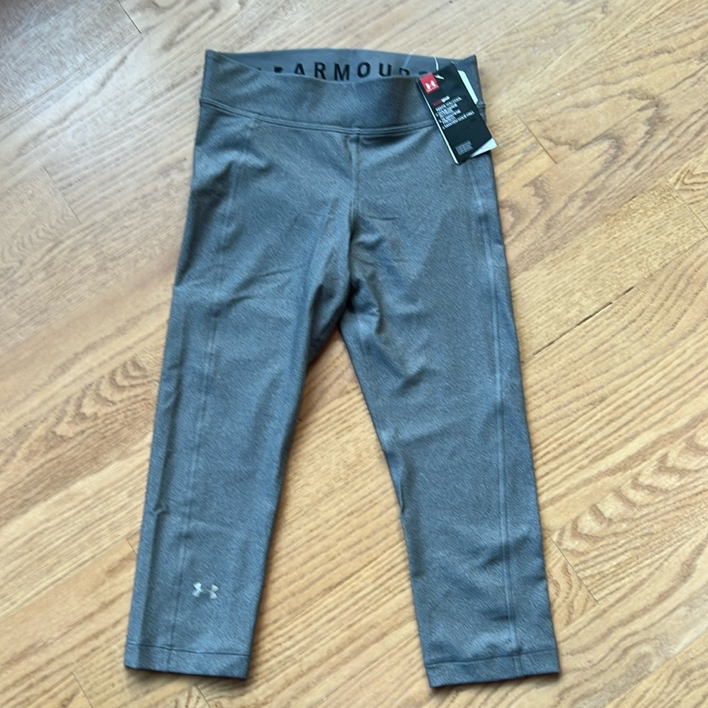 Under armor Capri leggings NWT
